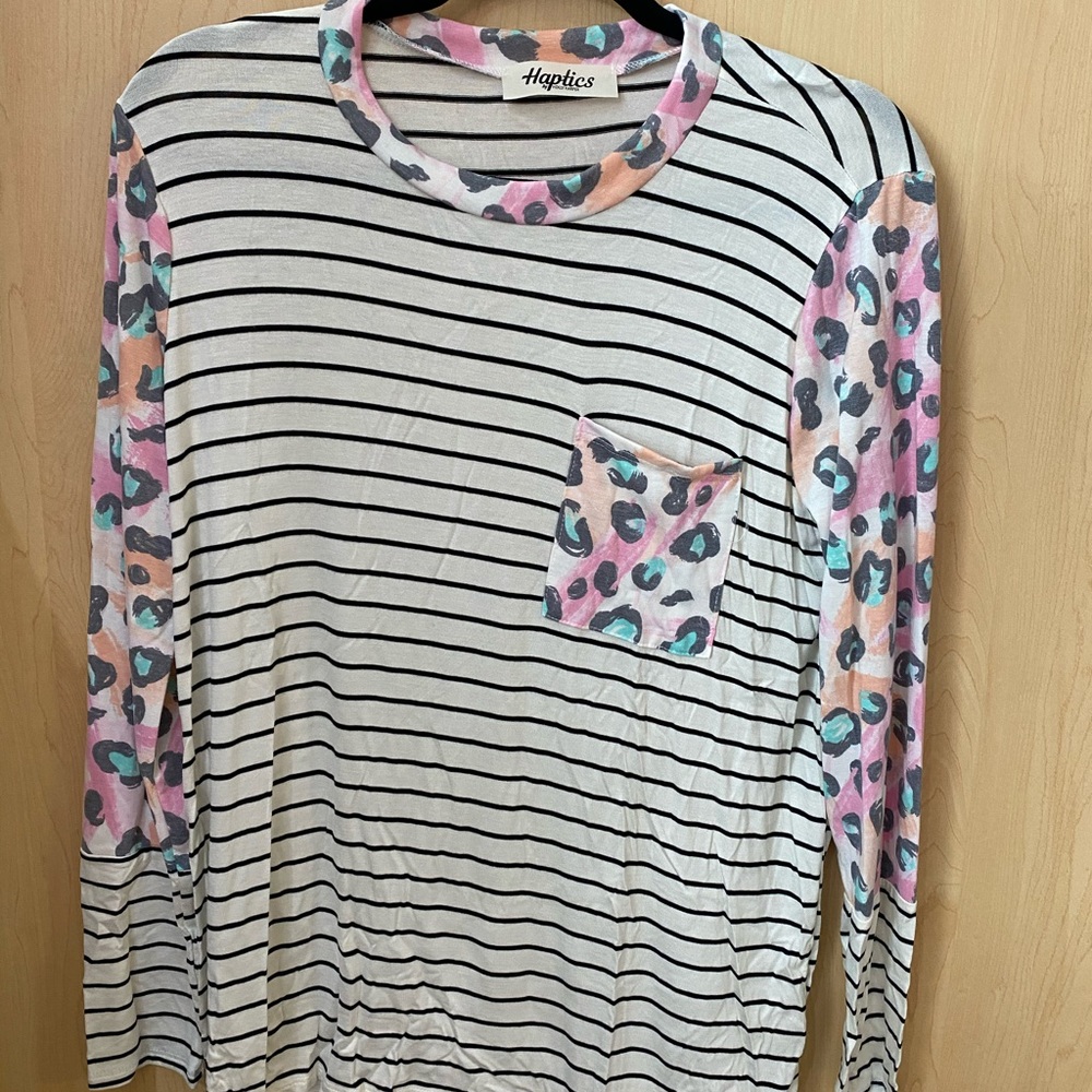 Women’s long sleeve top